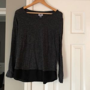Old Navy Light Gray + Black Pullover Sweater